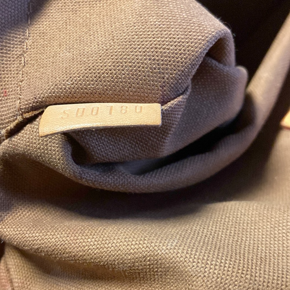 Gently Used Louis Vuitton Bag Date Code Sd0180 Th… - image 4